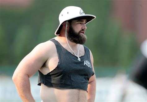 naked eagles fan|Photos of Eagles linemen tailgating naked in ESPN’s Body Issue。